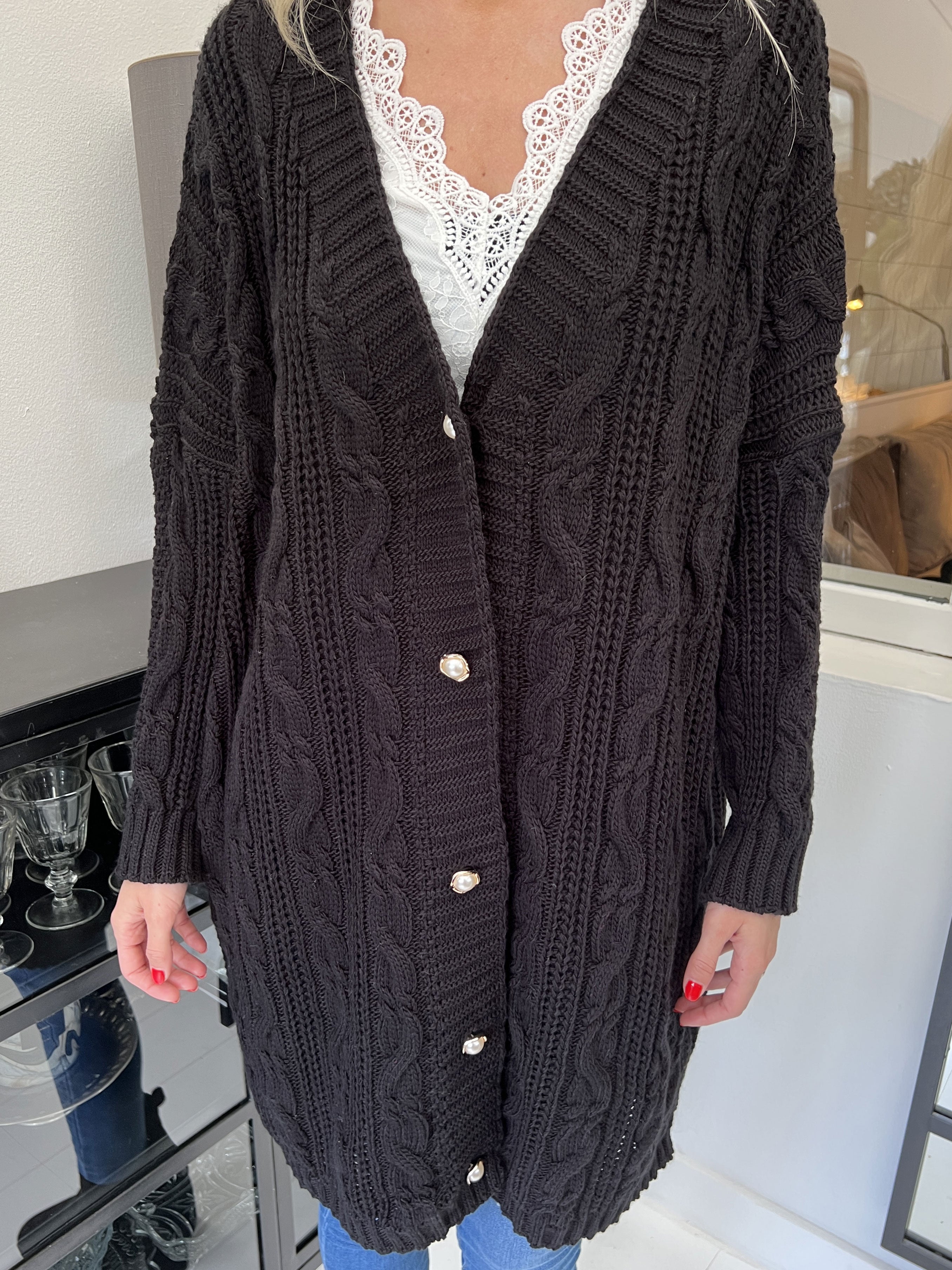 Noa - Strikcardigan med kabelstrik